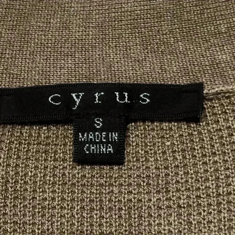 Cyrus Cardigan sz S V Neck Drop Shoulder Boyfriend Academia Grandpacore Tan - Picture 3 of 5